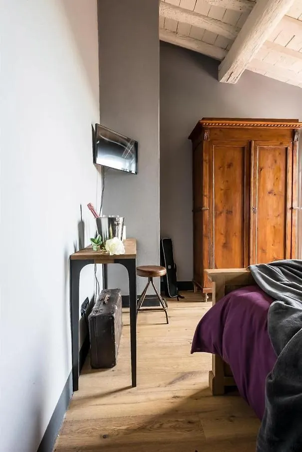 Le 3 Rane B&B Treggiaia Bed & Breakfast